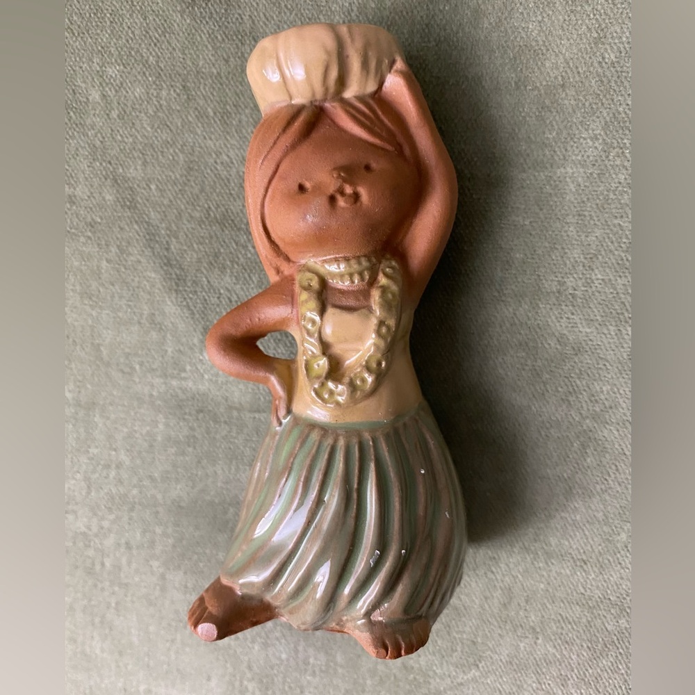 Hawaiian Ceramic Figurine woman girl vase. #18